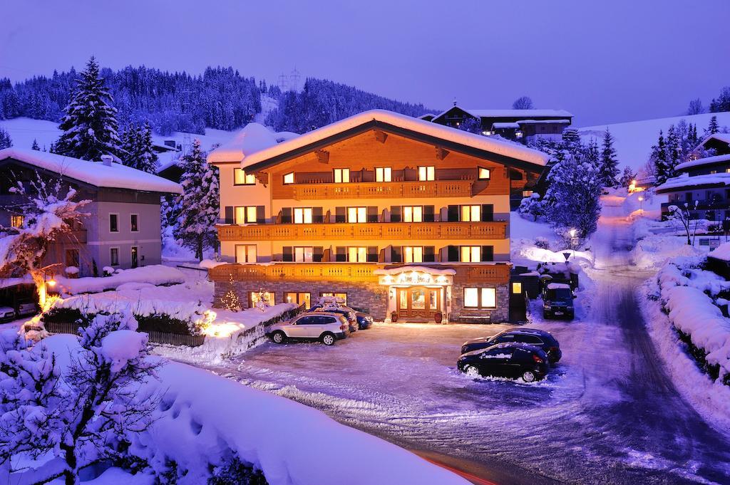 Hotel Garni Alpenland Altenmarkt im Pongau Exterior foto